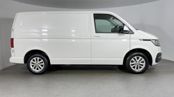 2023 (23) VOLKSWAGEN COMMERCIAL TRANSPORTER 2.0 TDI 150 Highline Van 5379925