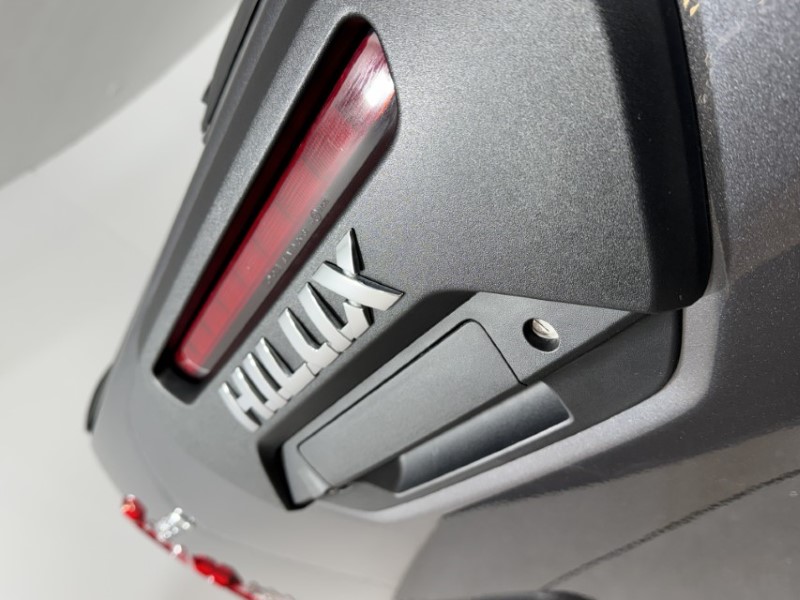 2025 (74) TOYOTA COMMERCIAL HILUX Invincible X D/Cab Pick Up 2.8 D 48V Auto 5380301