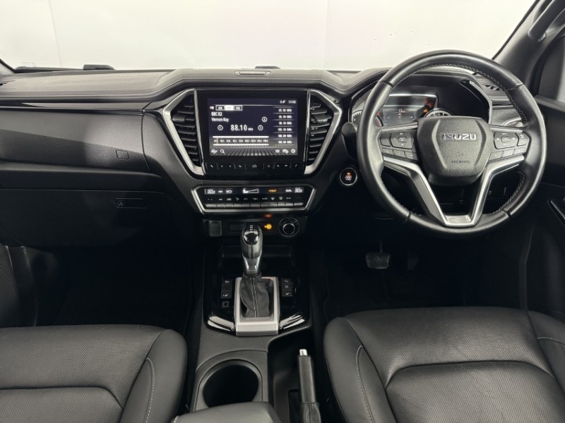 2022 (72) ISUZU COMMERCIAL D-MAX 1.9 V-Cross Double Cab 4x4 Auto 5399592