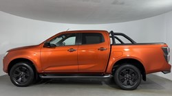 2022 (72) ISUZU COMMERCIAL D-MAX 1.9 V-Cross Double Cab 4x4 Auto 5399617
