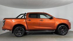 2022 (72) ISUZU COMMERCIAL D-MAX 1.9 V-Cross Double Cab 4x4 Auto 5399613