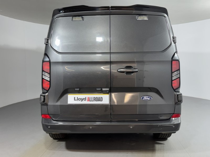 2024 (24) FORD COMMERCIAL TRANSIT CUSTOM 2.0 EcoBlue 136ps H1 Van Limited 5508236