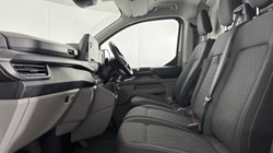 2024 (24) FORD COMMERCIAL TRANSIT CUSTOM 2.0 EcoBlue 136ps H1 Van Limited 5508244