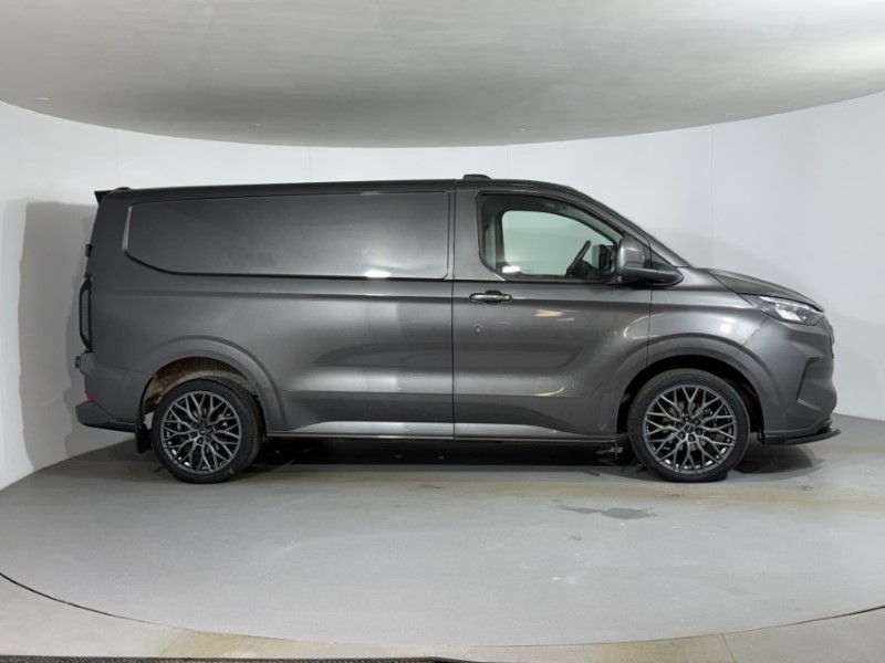 2024 (24) FORD COMMERCIAL TRANSIT CUSTOM 2.0 EcoBlue 136ps H1 Van Limited 5508252