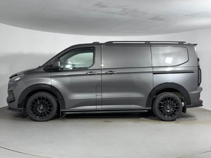 2024 (24) FORD COMMERCIAL TRANSIT CUSTOM 2.0 EcoBlue 136ps H1 Van Limited 5447798