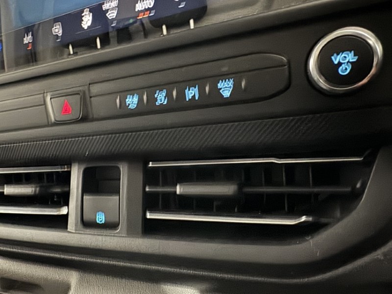 2024 (24) FORD COMMERCIAL TRANSIT CUSTOM 2.0 EcoBlue 136ps H1 Van Limited 5447754