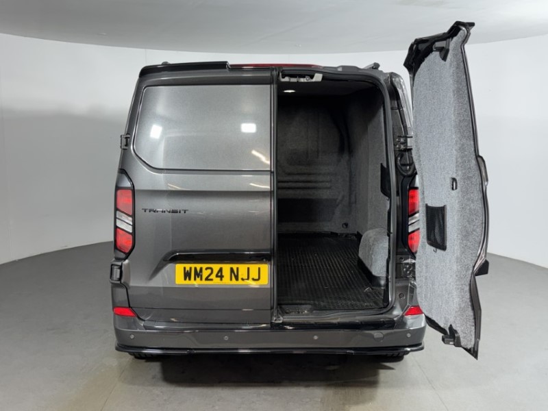 2024 (24) FORD COMMERCIAL TRANSIT CUSTOM 2.0 EcoBlue 136ps H1 Van Limited 5447773