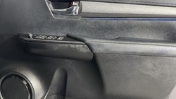 2024 (24) TOYOTA COMMERCIAL HILUX Invincible X D/Cab Pick Up 2.8 D-4D Auto 5453148