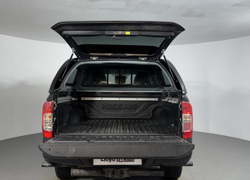 2020 (20) NISSAN COMMERCIAL NAVARA Double Cab Pick Up N-Guard 2.3dCi 190 TT 4WD Auto 5431758