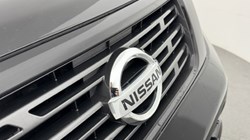 2020 (20) NISSAN COMMERCIAL NAVARA Double Cab Pick Up N-Guard 2.3dCi 190 TT 4WD Auto 5431752