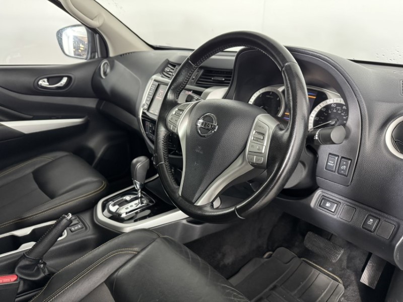 2020 (20) NISSAN COMMERCIAL NAVARA Double Cab Pick Up N-Guard 2.3dCi 190 TT 4WD Auto 5431747