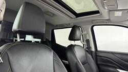 2020 (20) NISSAN COMMERCIAL NAVARA Double Cab Pick Up N-Guard 2.3dCi 190 TT 4WD Auto 5431744