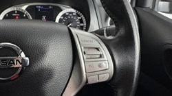 2020 (20) NISSAN COMMERCIAL NAVARA Double Cab Pick Up N-Guard 2.3dCi 190 TT 4WD Auto 5431727