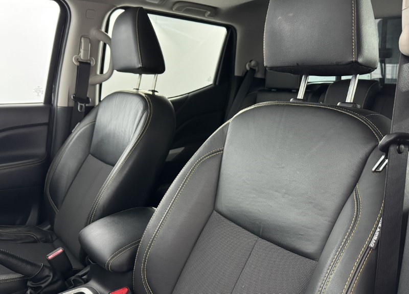 2020 (20) NISSAN COMMERCIAL NAVARA Double Cab Pick Up N-Guard 2.3dCi 190 TT 4WD Auto 5431772