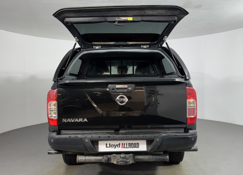2020 (20) NISSAN COMMERCIAL NAVARA Double Cab Pick Up N-Guard 2.3dCi 190 TT 4WD Auto 5431760