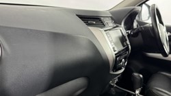 2020 (20) NISSAN COMMERCIAL NAVARA Double Cab Pick Up N-Guard 2.3dCi 190 TT 4WD Auto 5431774