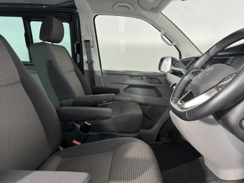2023 (23) VOLKSWAGEN COMMERCIAL TRANSPORTER 2.0 TDI 110 Highline Kombi Van 5457691