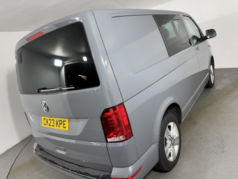 2023 (23) VOLKSWAGEN COMMERCIAL TRANSPORTER 2.0 TDI 110 Highline Kombi Van 5457697