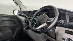 2023 (23) VOLKSWAGEN COMMERCIAL TRANSPORTER 2.0 TDI 110 Highline Kombi Van 5457690