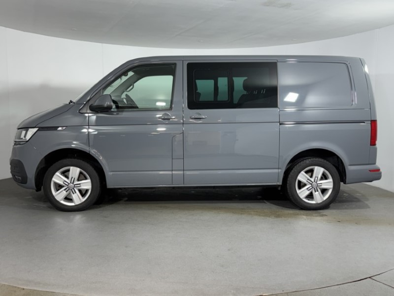 2023 (23) VOLKSWAGEN COMMERCIAL TRANSPORTER 2.0 TDI 110 Highline Kombi Van 5457715