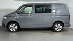 2023 (23) VOLKSWAGEN COMMERCIAL TRANSPORTER 2.0 TDI 110 Highline Kombi Van 5457715