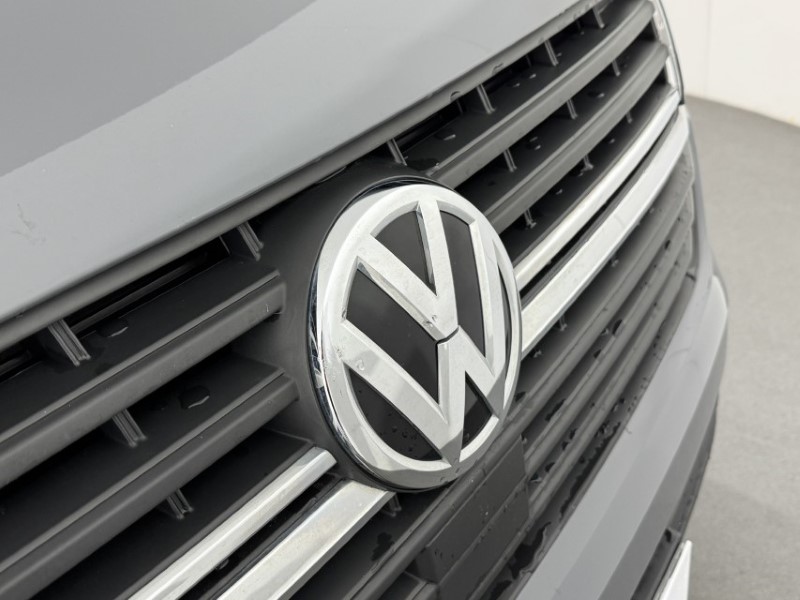 2023 (23) VOLKSWAGEN COMMERCIAL TRANSPORTER 2.0 TDI 110 Highline Kombi Van 5457696