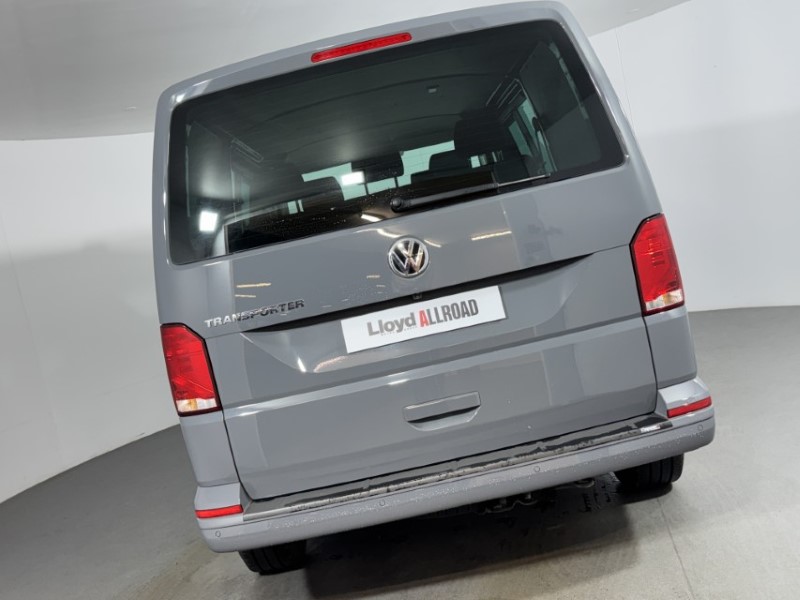 2023 (23) VOLKSWAGEN COMMERCIAL TRANSPORTER 2.0 TDI 110 Highline Kombi Van 5457699