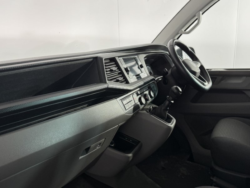 2023 (23) VOLKSWAGEN COMMERCIAL TRANSPORTER 2.0 TDI 110 Highline Kombi Van 5457707