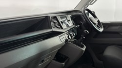 2023 (23) VOLKSWAGEN COMMERCIAL TRANSPORTER 2.0 TDI 110 Highline Kombi Van 5457707