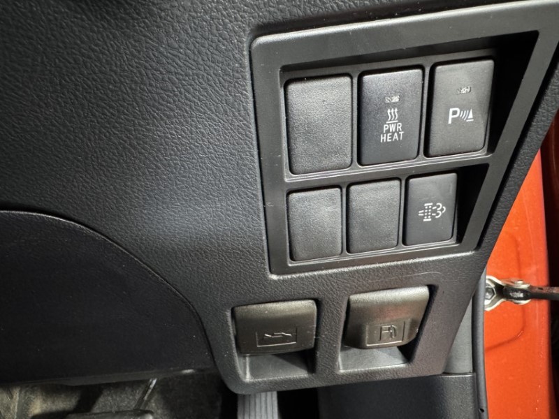 2021 (71) TOYOTA COMMERCIAL HILUX Invincible X D/Cab Pick Up 2.8 D-4D Auto 5453957