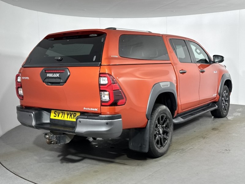 2021 (71) TOYOTA COMMERCIAL HILUX Invincible X D/Cab Pick Up 2.8 D-4D Auto 5454012
