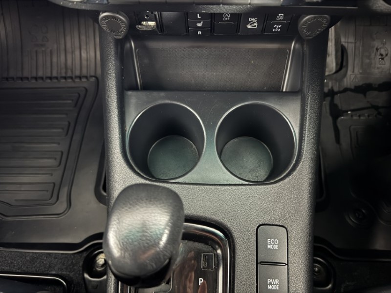 2021 (71) TOYOTA COMMERCIAL HILUX Invincible X D/Cab Pick Up 2.8 D-4D Auto 5453945
