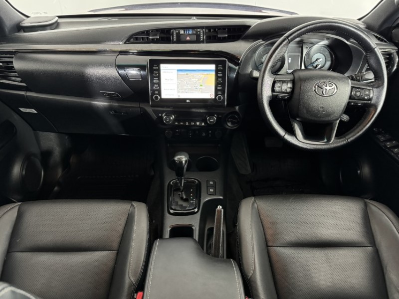 2021 (71) TOYOTA COMMERCIAL HILUX Invincible X D/Cab Pick Up 2.8 D-4D Auto 5453987