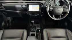 2021 (71) TOYOTA COMMERCIAL HILUX Invincible X D/Cab Pick Up 2.8 D-4D Auto 5453987