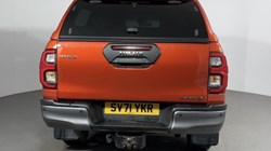 2021 (71) TOYOTA COMMERCIAL HILUX Invincible X D/Cab Pick Up 2.8 D-4D Auto 5454201