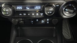 2023 (72) TOYOTA COMMERCIAL HILUX Invincible X D/Cab Pick Up 2.8 D-4D Auto 5480129