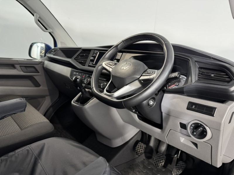 2024 (74) VOLKSWAGEN COMMERCIAL TRANSPORTER 2.0 TDI 110 Highline Van 5484188