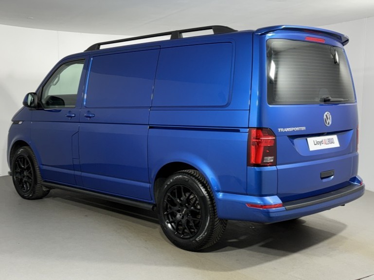 2024 (74) VOLKSWAGEN COMMERCIAL TRANSPORTER 2.0 TDI 110 Highline Van 1