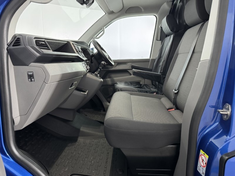 2024 (74) VOLKSWAGEN COMMERCIAL TRANSPORTER 2.0 TDI 110 Highline Van 5484203