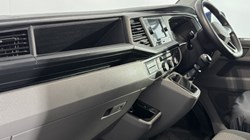 2024 (74) VOLKSWAGEN COMMERCIAL TRANSPORTER 2.0 TDI 110 Highline Van 5484201