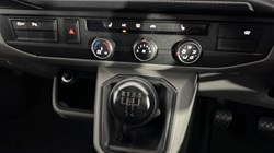 2024 (74) VOLKSWAGEN COMMERCIAL TRANSPORTER 2.0 TDI 110 Highline Van 5484174