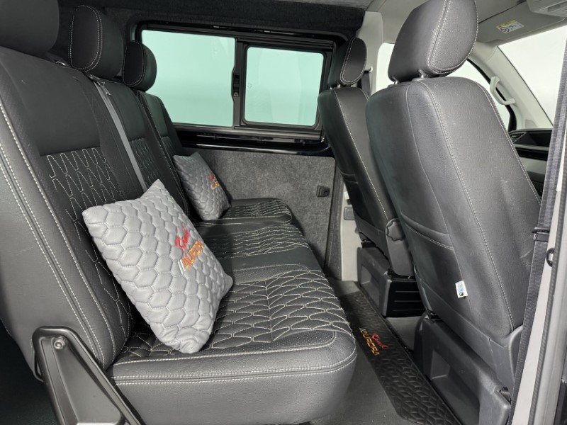 2022 (22) VOLKSWAGEN COMMERCIAL T32 TRANSPORTER 2.0 TDI 150 Highline Kombi Van DSG 5499611