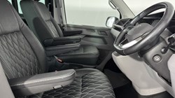 2022 (22) VOLKSWAGEN COMMERCIAL T32 TRANSPORTER 2.0 TDI 150 Highline Kombi Van DSG 5499600