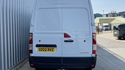2022 (22) RENAULT COMMERCIAL MASTER MM33dCi 135 Business PLUS Medium Roof Van 5601775