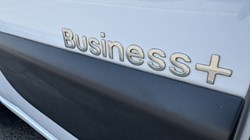 2022 (22) RENAULT COMMERCIAL MASTER MM33dCi 135 Business PLUS Medium Roof Van 5601796