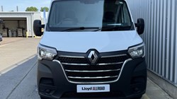 2022 (22) RENAULT COMMERCIAL MASTER MM33dCi 135 Business PLUS Medium Roof Van 5601773