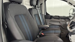 2025 (75) FORD COMMERCIAL TRANSIT CUSTOM 2.0 EcoBlue 150ps H1 Van Sport 5535048