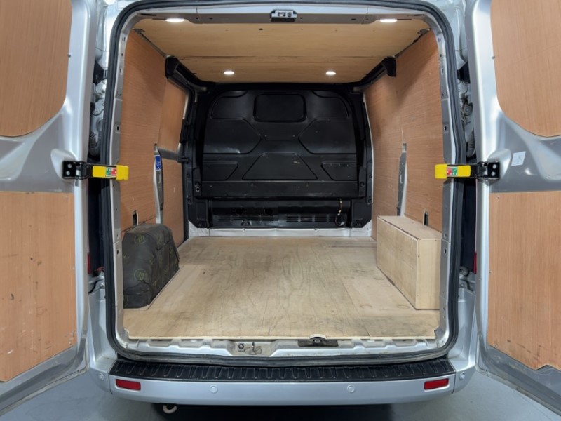 2022 (22) FORD COMMERCIAL TRANSIT CUSTOM 2.0 EcoBlue 130ps Low Roof Limited Van 5661938
