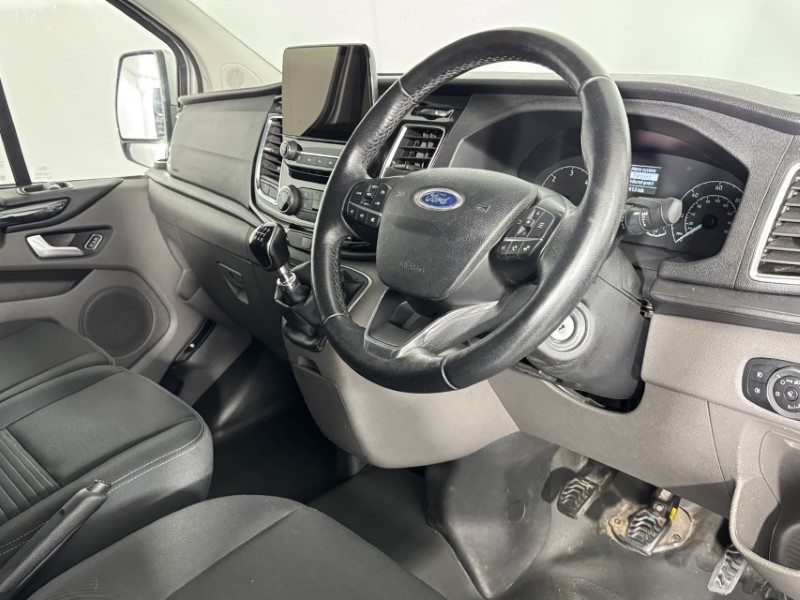 2022 (22) FORD COMMERCIAL TRANSIT CUSTOM 2.0 EcoBlue 130ps Low Roof Limited Van 5661922