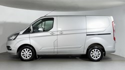 2022 (22) FORD COMMERCIAL TRANSIT CUSTOM 2.0 EcoBlue 130ps Low Roof Limited Van 5661952